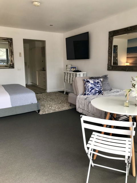 Lorne World - Redcliffe Tourism 5