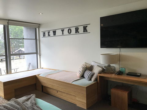 Lorne World - Redcliffe Tourism 41