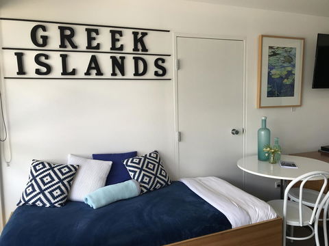 Lorne World - Redcliffe Tourism 33