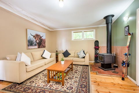 Avalon House - Redcliffe Tourism 29