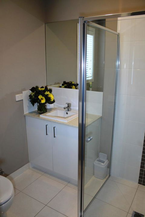 Atarhi Villas - Melbourne - Redcliffe Tourism 9