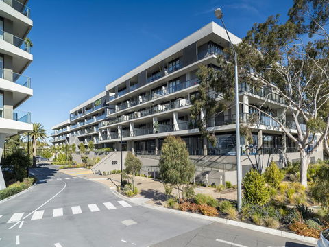 Caroline Serviced Apartments Sandringham - Redcliffe Tourism 1