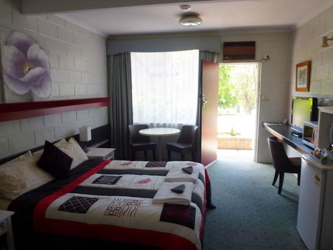 The Grampians Motel - Redcliffe Tourism 41