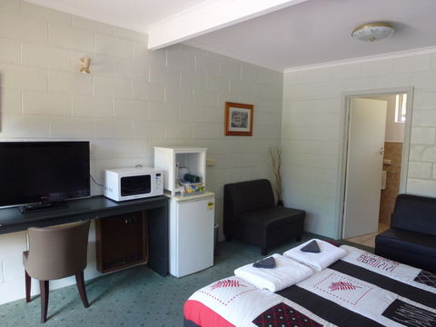 The Grampians Motel - Redcliffe Tourism 39