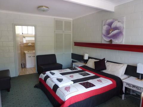 The Grampians Motel - Redcliffe Tourism 42