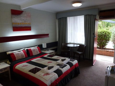 The Grampians Motel - Redcliffe Tourism 10