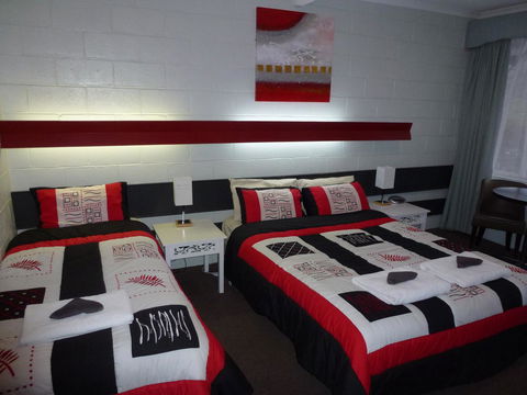 The Grampians Motel - Redcliffe Tourism 9