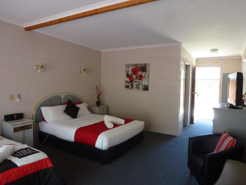 The Grampians Motel - Redcliffe Tourism 40