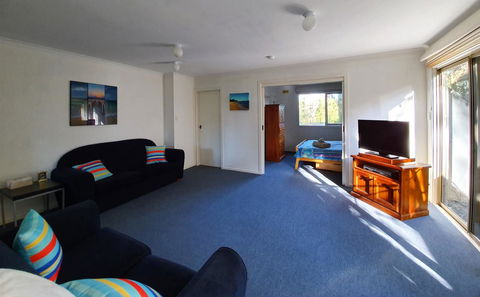 Island Family Holiday Retreat - Redcliffe Tourism 8
