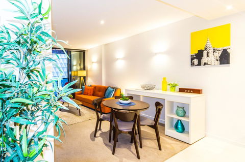 Stay Like Home - Redcliffe Tourism 34