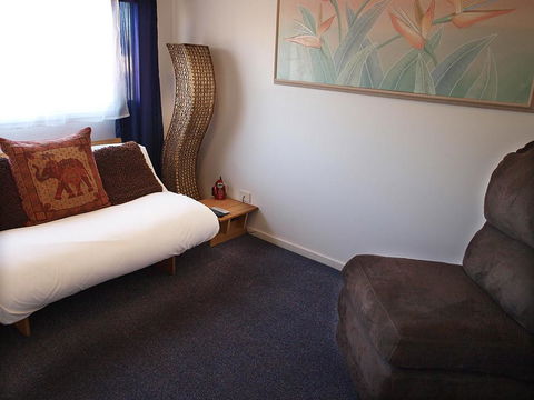 Mornington Motel - Redcliffe Tourism 39