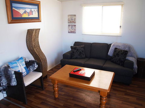Mornington Motel - Redcliffe Tourism 31