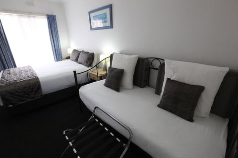 Mornington Motel - Redcliffe Tourism 18