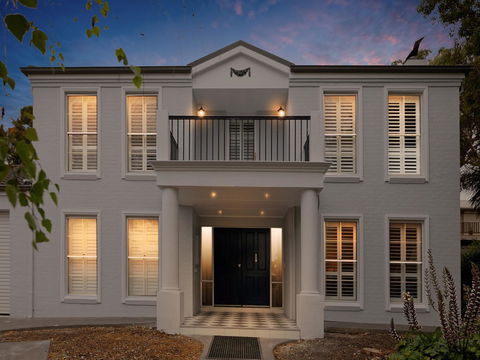 Sandymount - Redcliffe Tourism 21