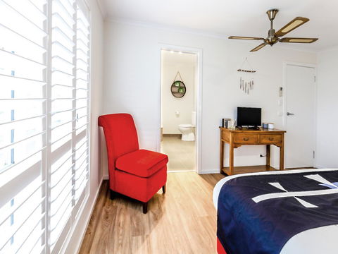 Sandymount - Redcliffe Tourism 25