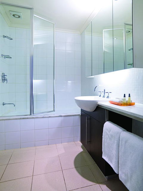 The Parkmore Hotel - Redcliffe Tourism 2