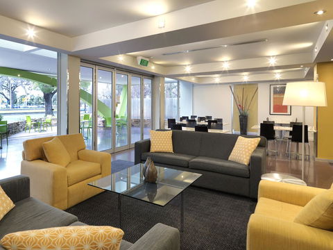 The Parkmore Hotel - Redcliffe Tourism 11