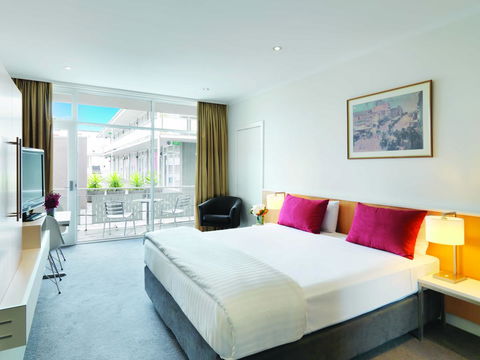 The Parkmore Hotel - Redcliffe Tourism 17