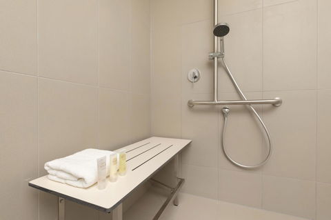 Ibis Melbourne Central - Redcliffe Tourism 34
