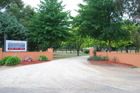 Greenvale Holiday Units - Redcliffe Tourism 1