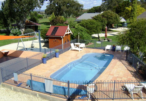 Greenvale Holiday Units - Redcliffe Tourism 15