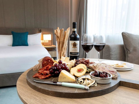 Novotel Melbourne Central - Redcliffe Tourism 9