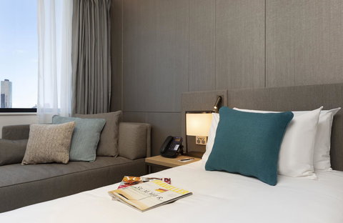 Novotel Melbourne Central - Redcliffe Tourism 3