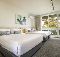 Nightcap at Seaford Hotel - Redcliffe Tourism