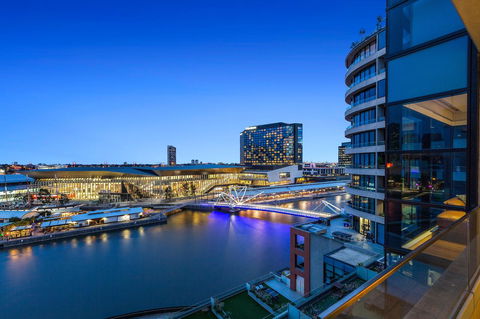 Melbourne Holiday Apartments Flinders Wharf - Redcliffe Tourism 10