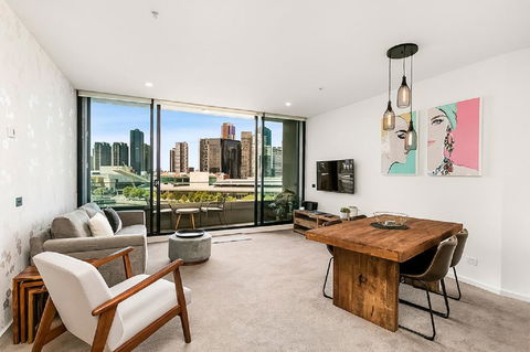 Melbourne Holiday Apartments Flinders Wharf - Redcliffe Tourism 1