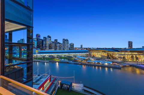 Melbourne Holiday Apartments Flinders Wharf - Redcliffe Tourism 17