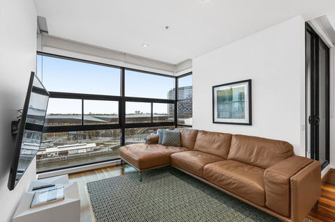 Melbourne Holiday Apartments Flinders Wharf - Redcliffe Tourism 25