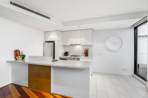 Melbourne Holiday Apartments Flinders Wharf - Redcliffe Tourism 7