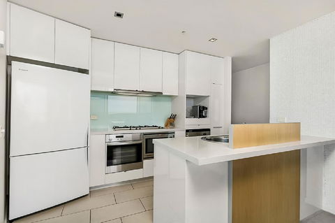 Melbourne Holiday Apartments Flinders Wharf - Redcliffe Tourism 39