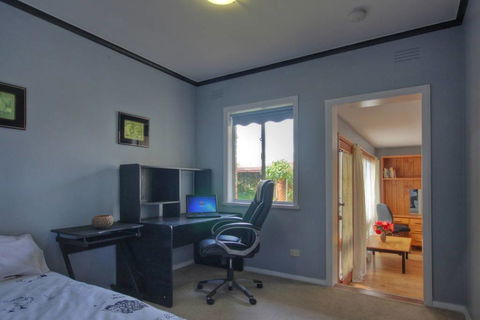 Jacaranda House - Redcliffe Tourism 7