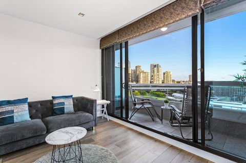 Waterfront Melbourne Apartments - Redcliffe Tourism 25