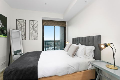 Waterfront Melbourne Apartments - Redcliffe Tourism 12