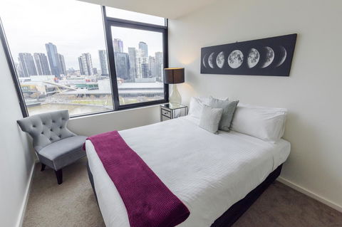Waterfront Melbourne Apartments - Redcliffe Tourism 23