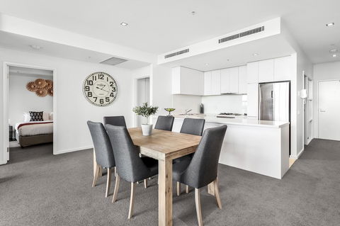Waterfront Melbourne Apartments - Redcliffe Tourism 31