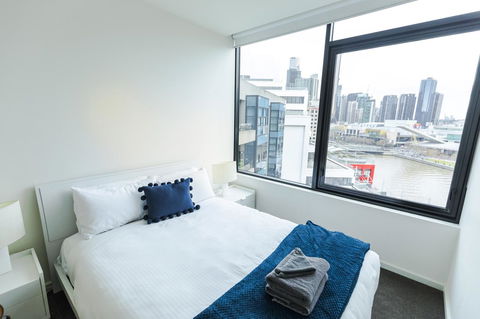 Waterfront Melbourne Apartments - Redcliffe Tourism 28