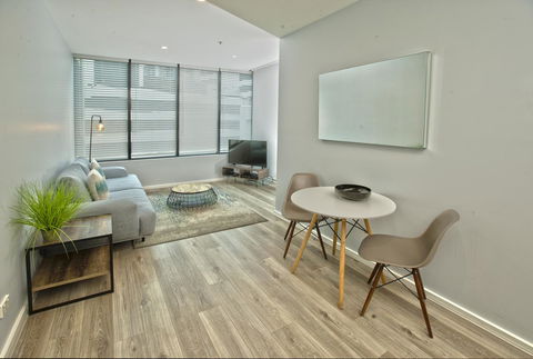 Waterfront Melbourne Apartments - Redcliffe Tourism 16
