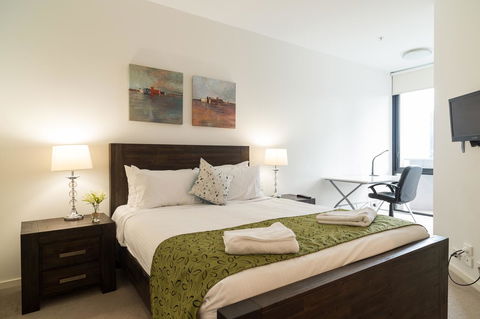 AKOM AT Docklands - Redcliffe Tourism 36