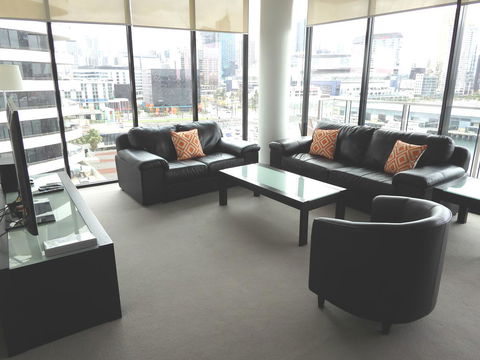 AKOM AT Docklands - Redcliffe Tourism 43