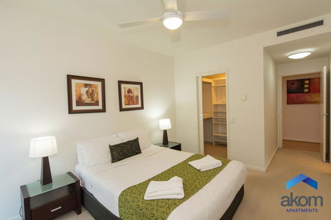 AKOM AT Docklands - Redcliffe Tourism 10
