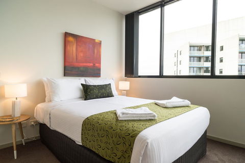 AKOM AT Docklands - Redcliffe Tourism 40