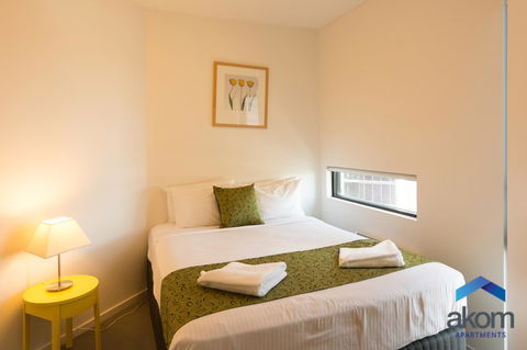 AKOM AT Docklands - Redcliffe Tourism 12