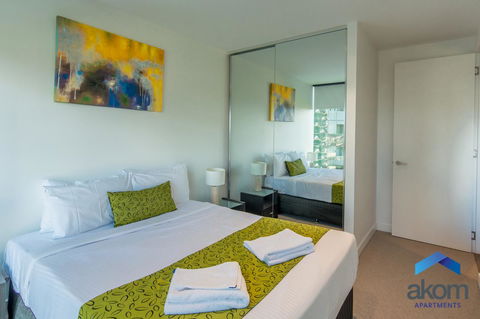 AKOM AT Docklands - Redcliffe Tourism 22