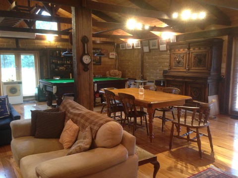 Mud Hollow Barn - Redcliffe Tourism 5