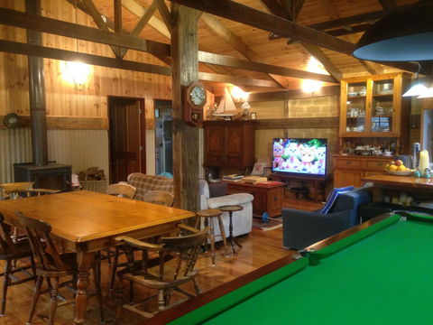 Mud Hollow Barn - Redcliffe Tourism 7