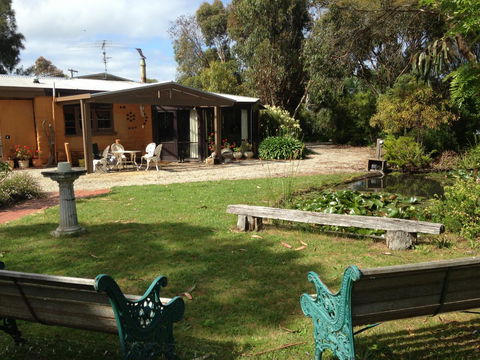 Mud Hollow Barn - Redcliffe Tourism 14